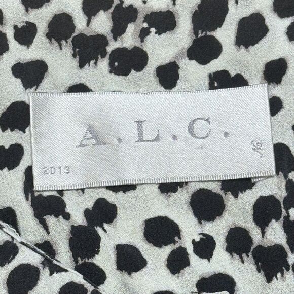 NWOT A.L.C. Animal Print White Black One Button Front Sleeveless Silk Top Sz XS - Picture 6 of 12